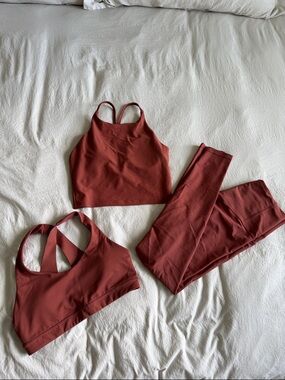 Rust Red Old Navy Women's Activewear Set - 2 Sports Bras & High-Waisted Leggings